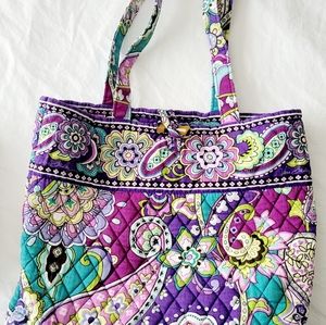 Vera Bradley lot! Clean, smoke free home. Well cared for. Willing to separate.